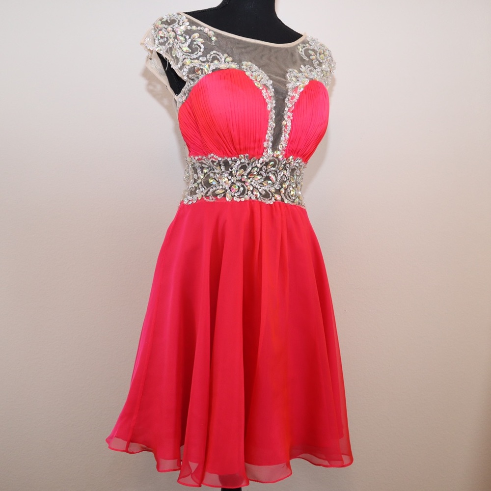 Short Prom/Homecoming Watermelon Pink Dress Size 6